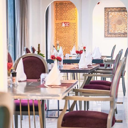Hotel استراحة الفيحاء Al Feyhaa Resthouse Samail Esterno foto
