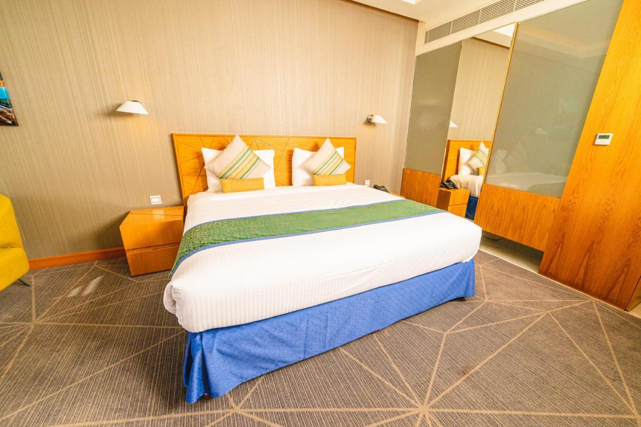 Hotel استراحة الفيحاء Al Feyhaa Resthouse Samail Esterno foto