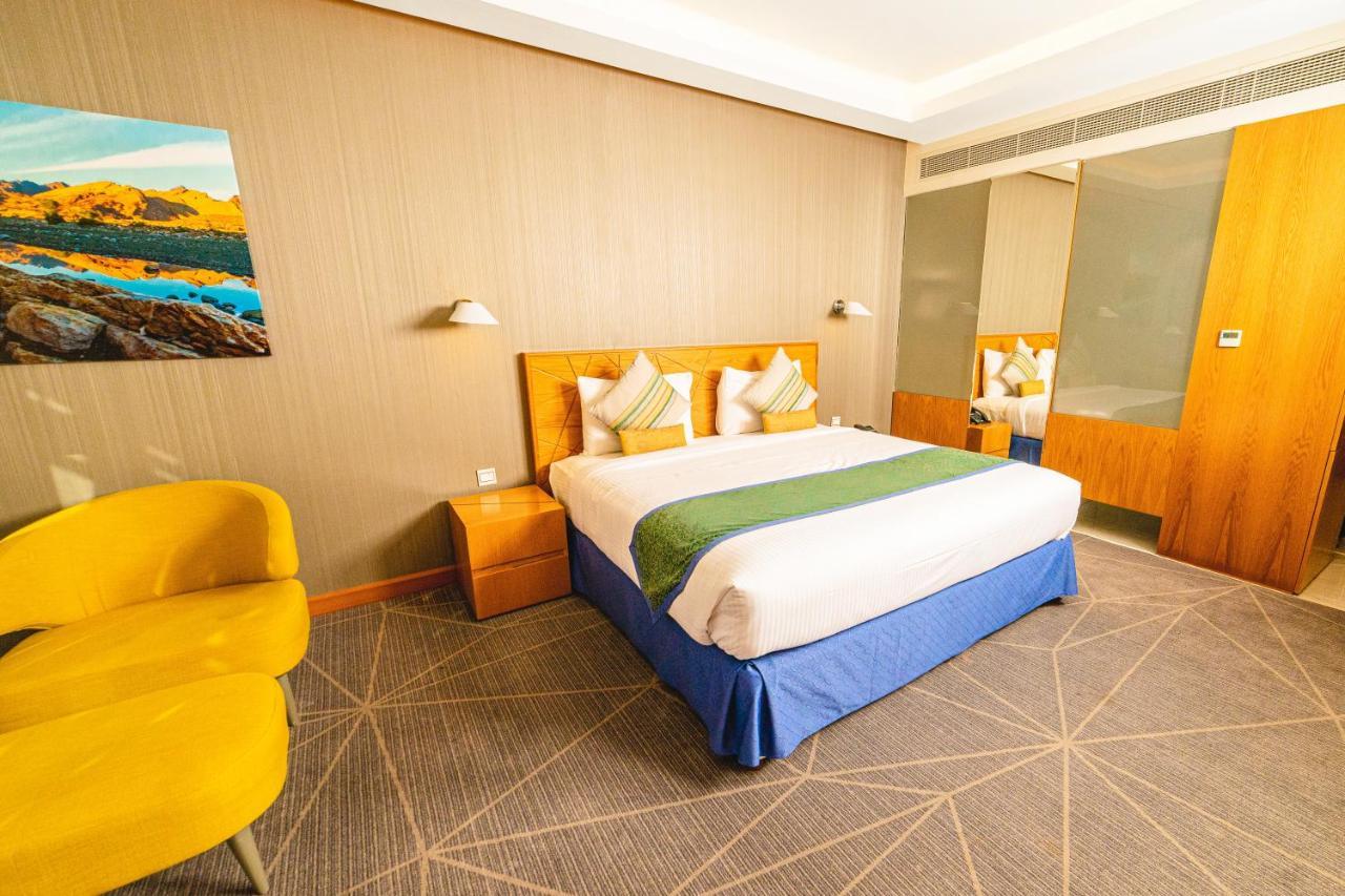 Hotel استراحة الفيحاء Al Feyhaa Resthouse Samail Esterno foto